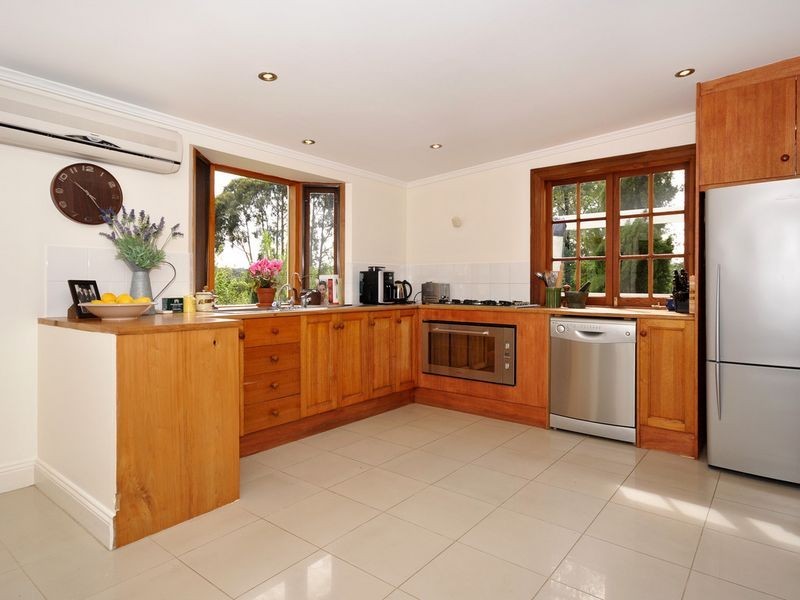 12 Milford Avenue, Stirling SA 5152