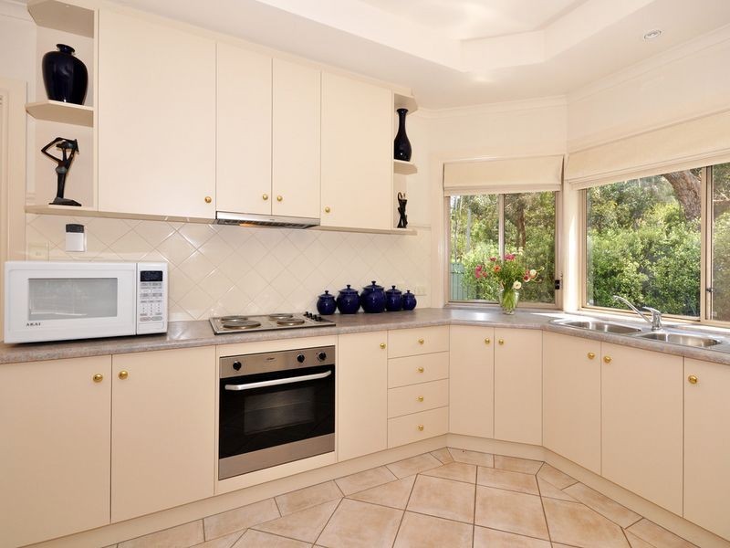 2 Village Court, Aldgate SA 5154