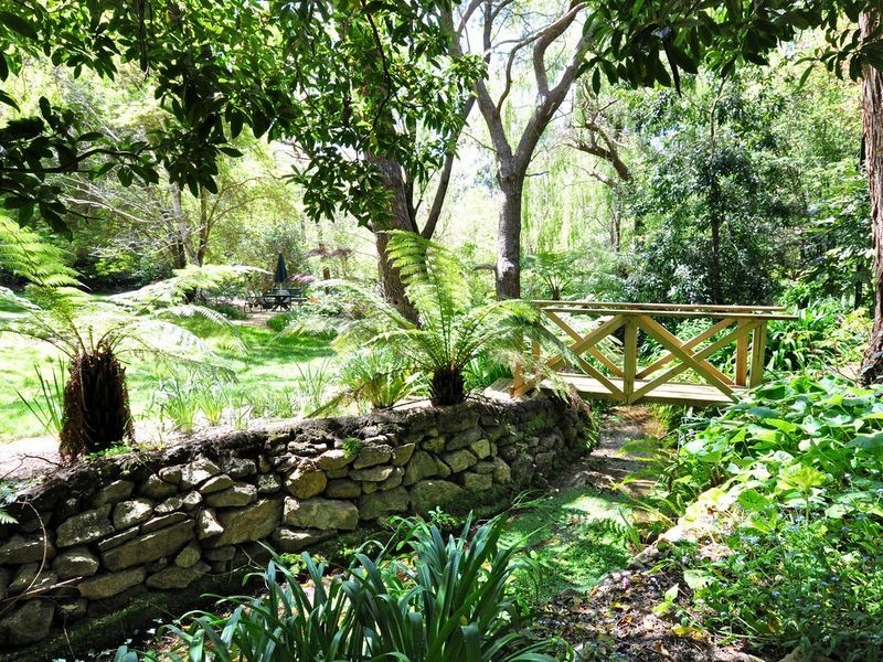 21 Bradshaw Avenue, Crafers SA 5152