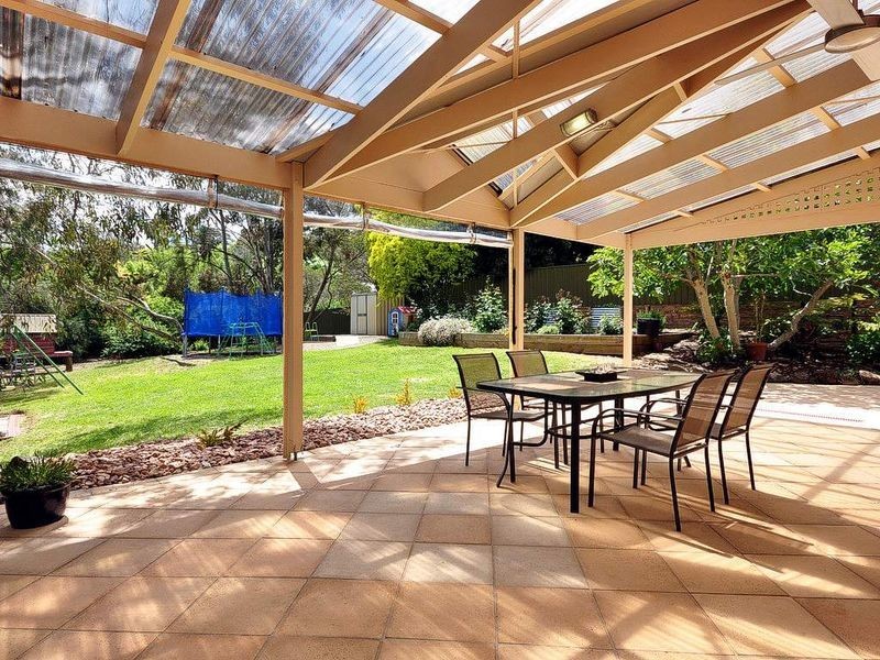 5 Oakdene Crescent, Coromandel Valley SA 5051