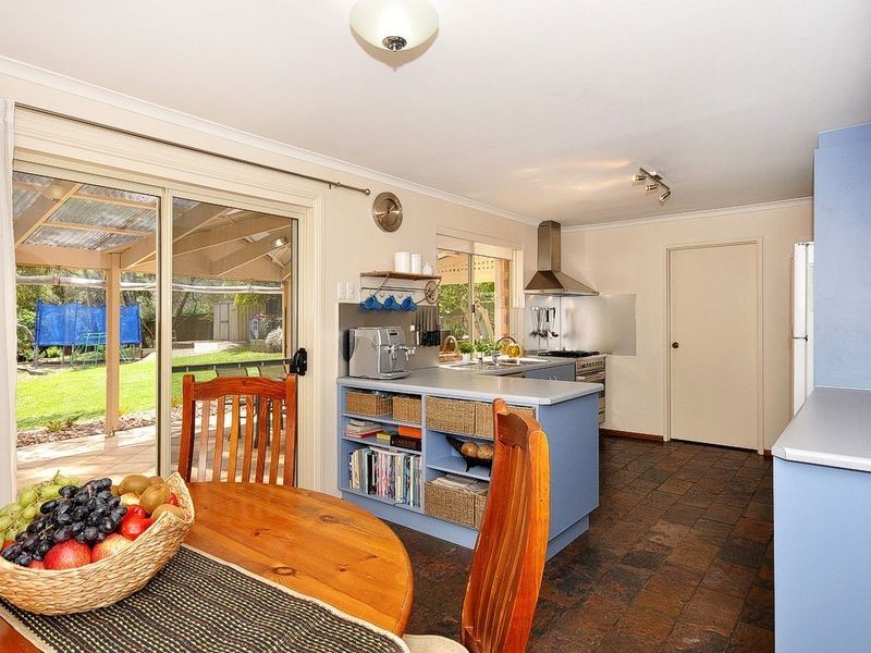 5 Oakdene Crescent, Coromandel Valley SA 5051