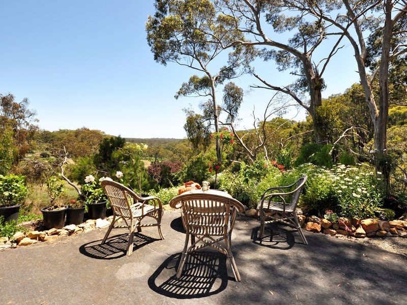 38 Princes Avenue, Crafers West SA 5152