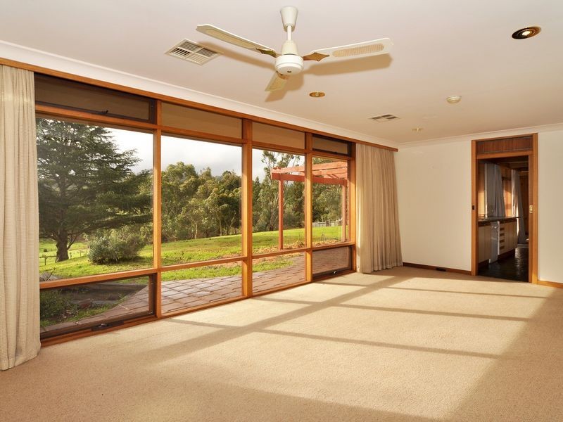 3 Allumba Drive, Ironbank SA 5153