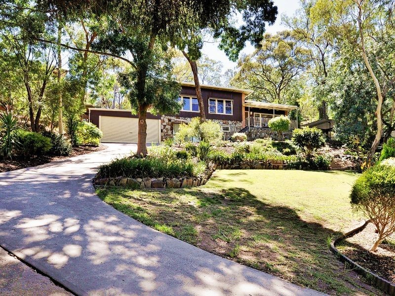 15 Huntingdon Drive, Glenalta SA 5052