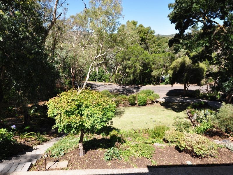 15 Huntingdon Drive, Glenalta SA 5052