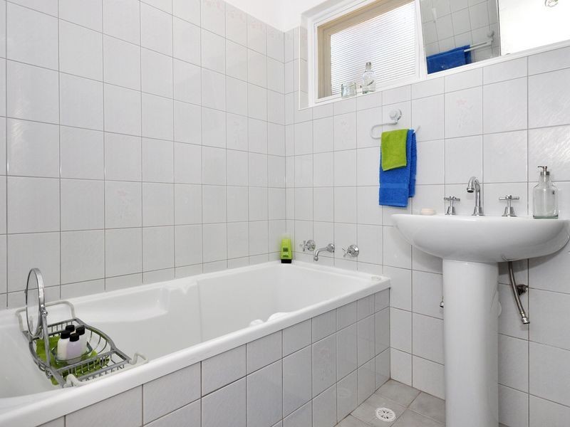 15 Huntingdon Drive, Glenalta SA 5052