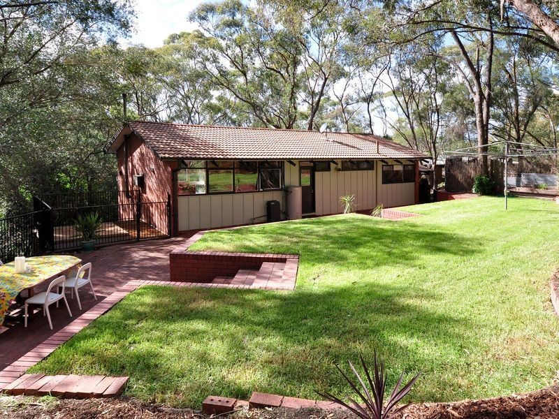 43 Mountbatten Rd, Bellevue Heights SA 5050