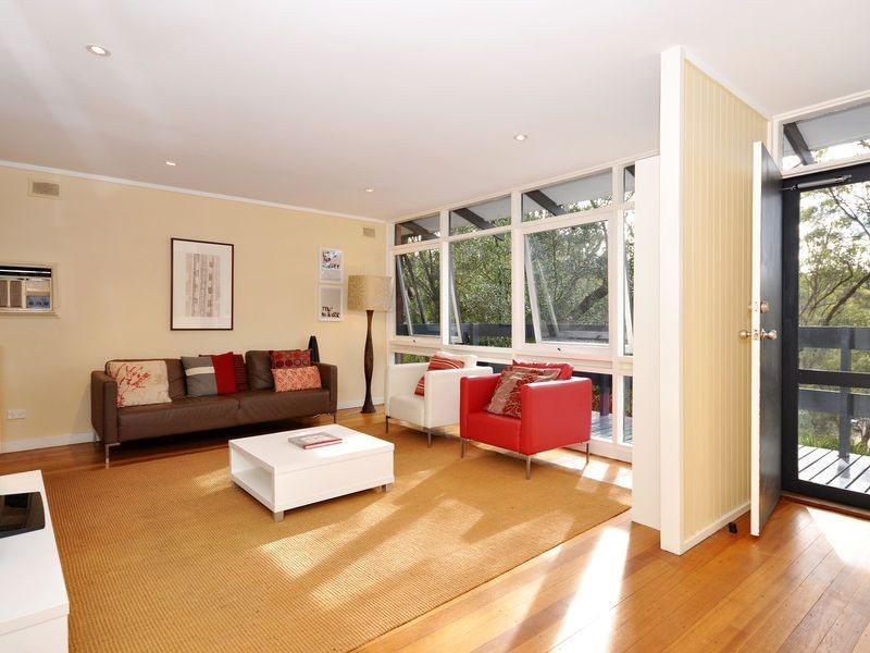 43 Mountbatten Rd, Bellevue Heights SA 5050