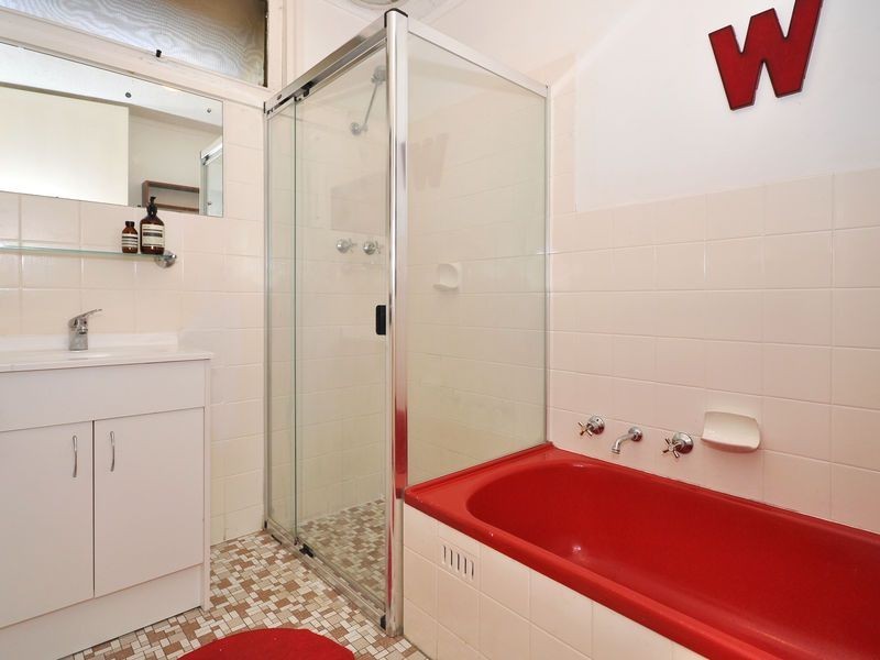 43 Mountbatten Rd, Bellevue Heights SA 5050