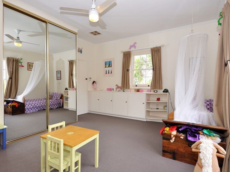 24 Rostrevor Road, Crafers West SA 5152