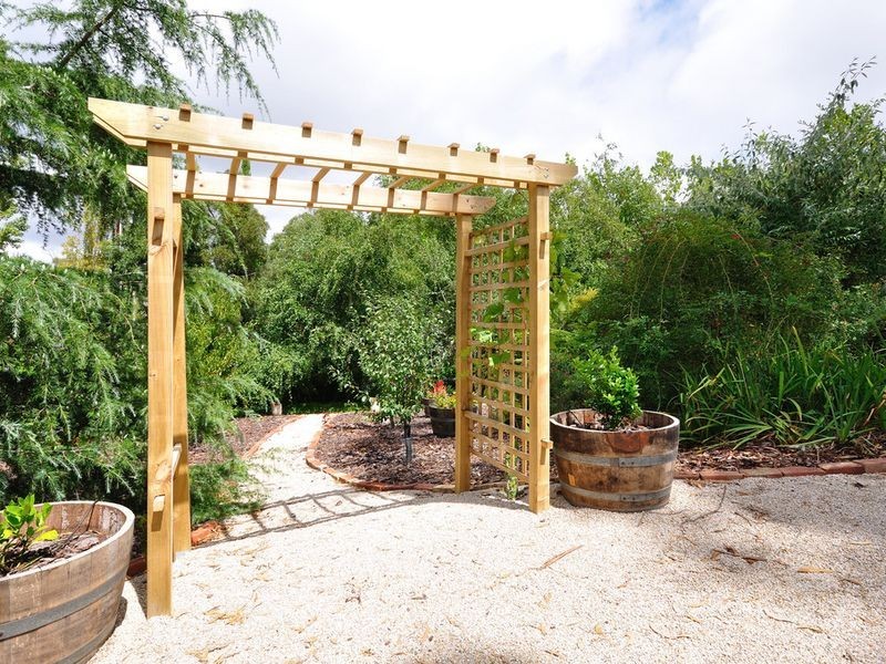 24 Rostrevor Road, Crafers West SA 5152