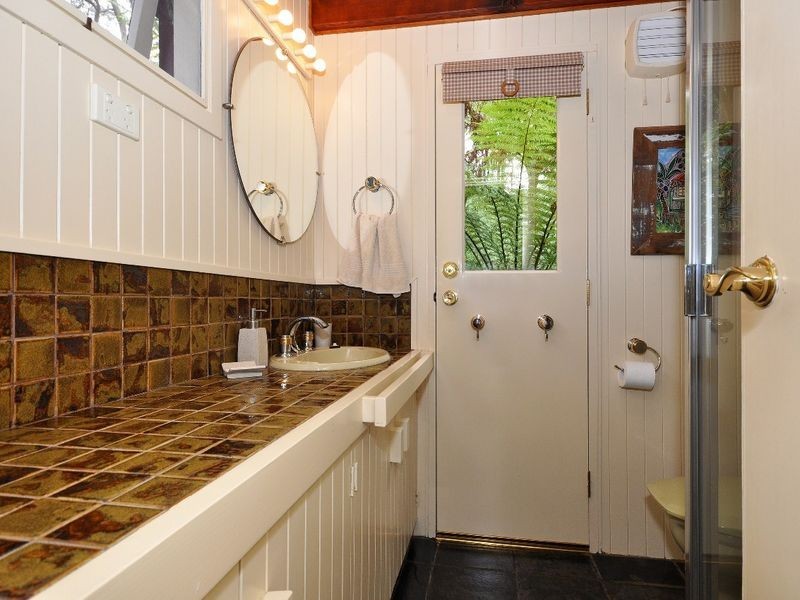 11 Kanyaka Road, Aldgate SA 5154