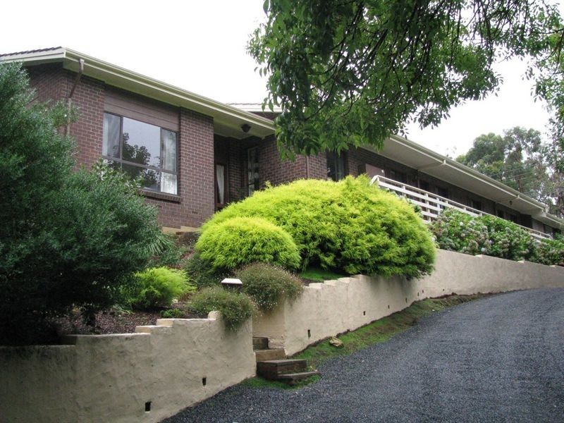 6 Gould Road, Stirling SA 5152