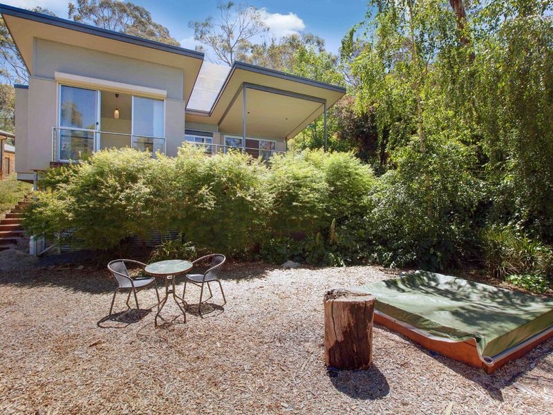 15 Renown Avenue, Crafers West SA 5152