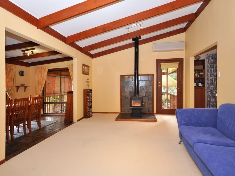 8 Fernhill Road, Bridgewater SA 5155