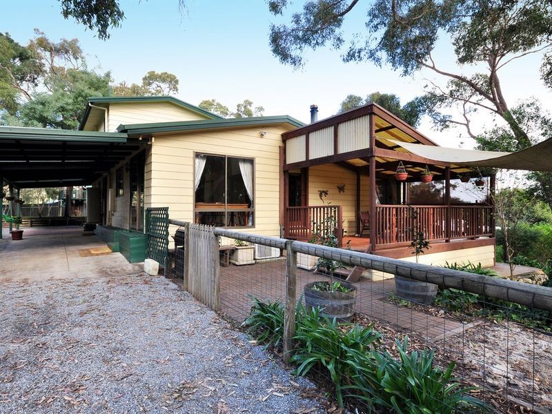 8 Fernhill Road, Bridgewater SA 5155