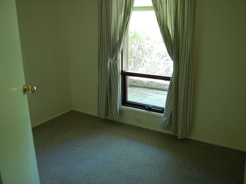 33 Second Avenue, Bridgewater SA 5155