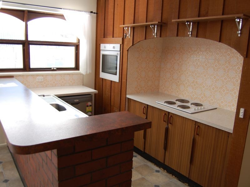 33 Second Avenue, Bridgewater SA 5155