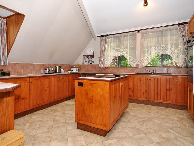 5 Cox Creek Road, Crafers SA 5152