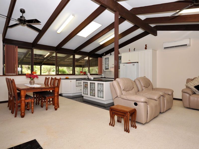 381 Cherry Gardens Rd, Cherry Gardens SA 5157