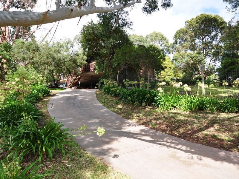 381 Cherry Gardens Rd, Cherry Gardens SA 5157