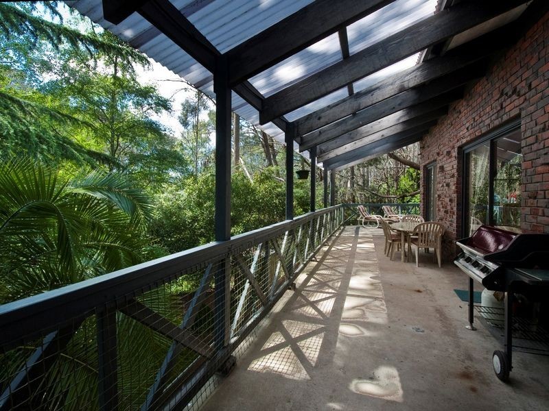 11 Rossiter Road, Stirling SA 5152