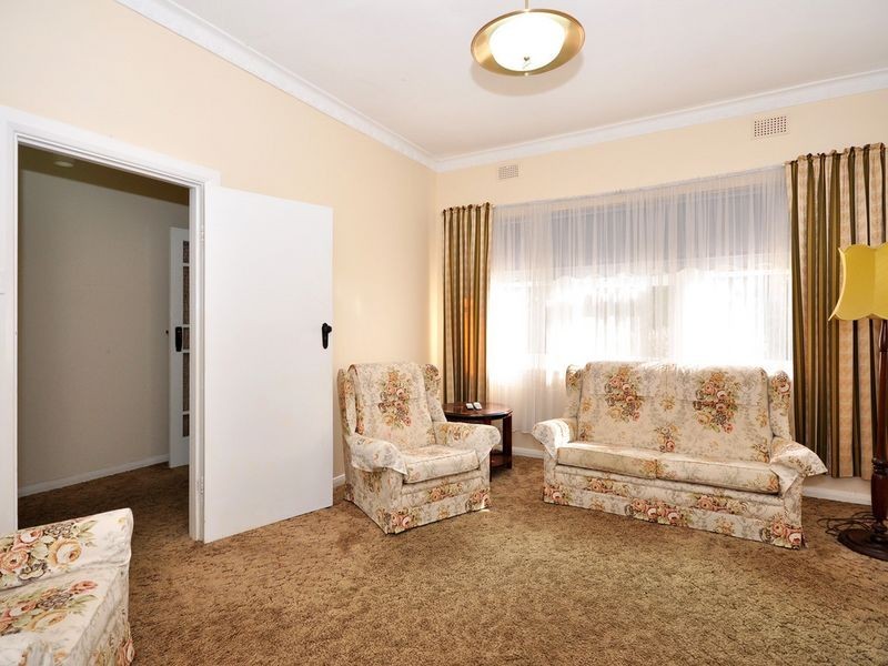 5 Devon Avenue, Stirling SA 5152