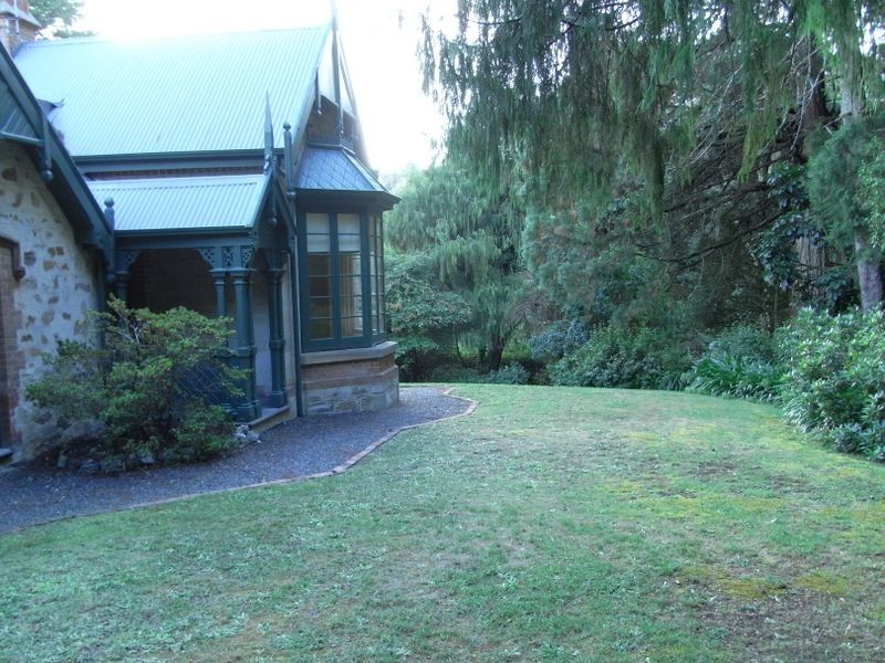 21 Pine St, Stirling SA 5152