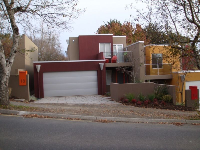 18 Johnston Street, Stirling SA 5152