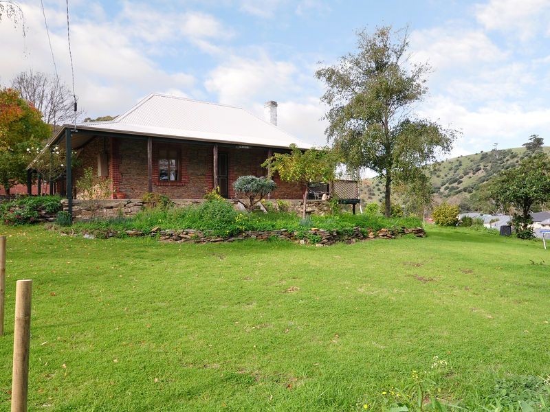 2 Nicolle Drive, Coromandel Valley SA 5051