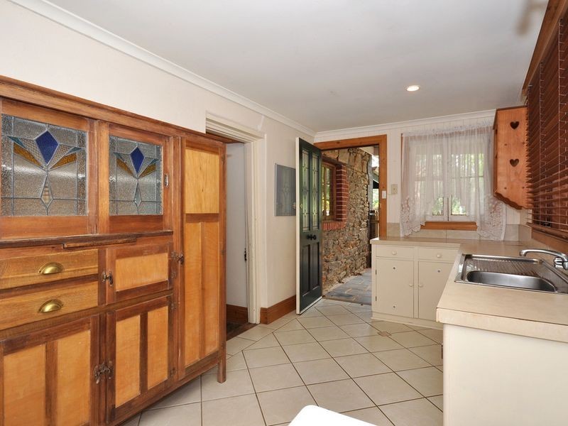2 Nicolle Drive, Coromandel Valley SA 5051