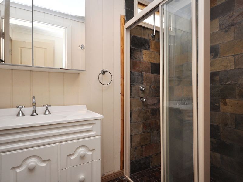 2 Nicolle Drive, Coromandel Valley SA 5051