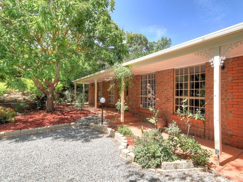 8 Heather Drive, Coromandel Valley SA 5051
