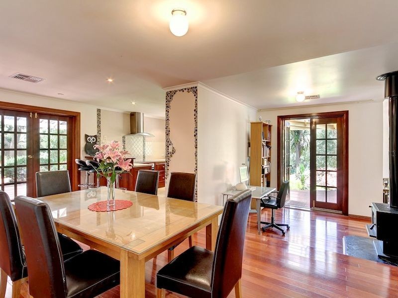 8 Heather Drive, Coromandel Valley SA 5051