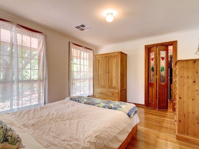 8 Heather Drive, Coromandel Valley SA 5051