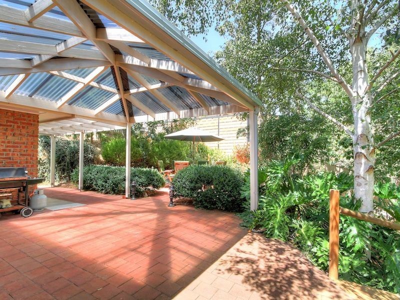 8 Heather Drive, Coromandel Valley SA 5051