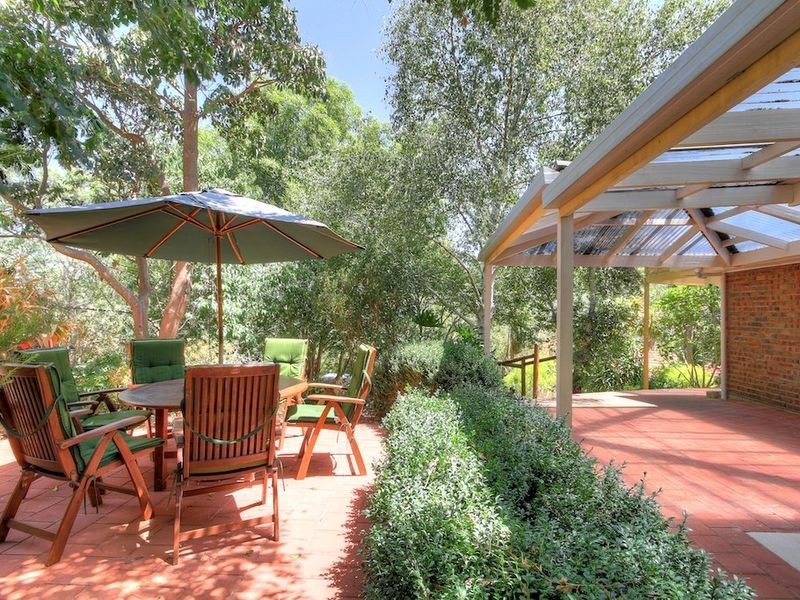 8 Heather Drive, Coromandel Valley SA 5051