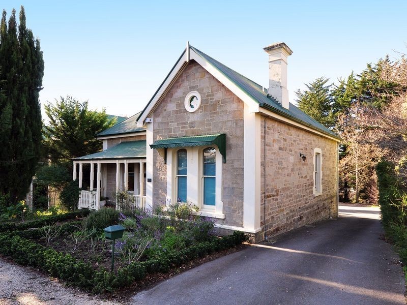 27 Milan Terrace, Stirling SA 5152