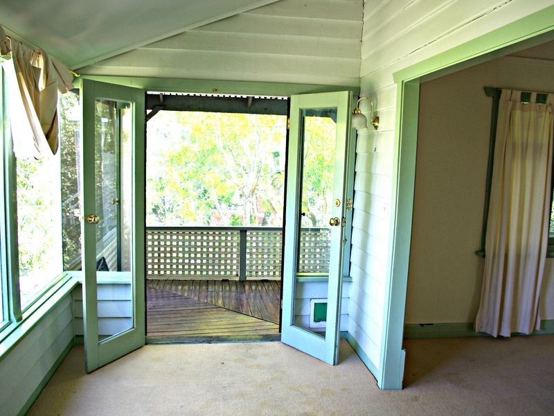 16 Princes Avenue, Crafers West SA 5152