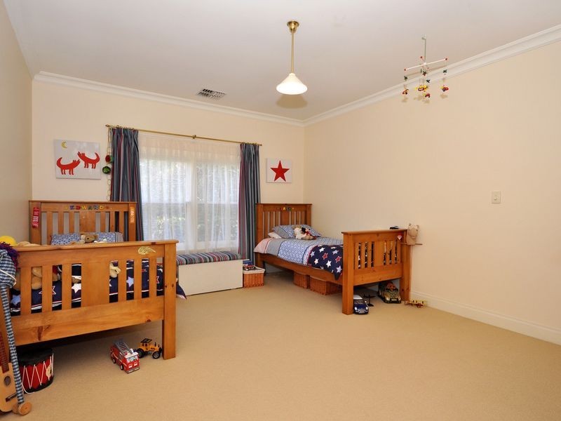 21 Piccadilly Road, Crafers SA 5152