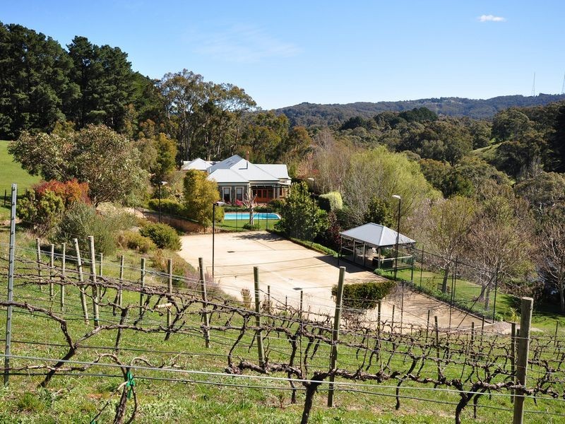 213 Gully Road, Bridgewater SA 5155