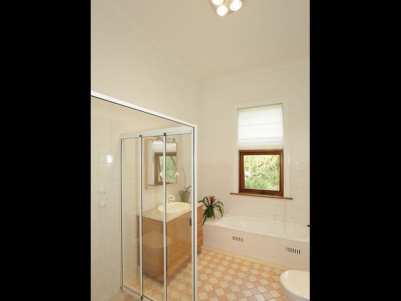 213 Gully Road, Bridgewater SA 5155