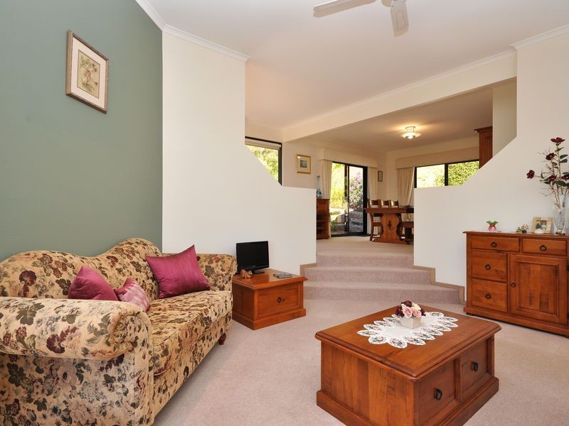 8 Crowsnest Court, Coromandel Valley SA 5051