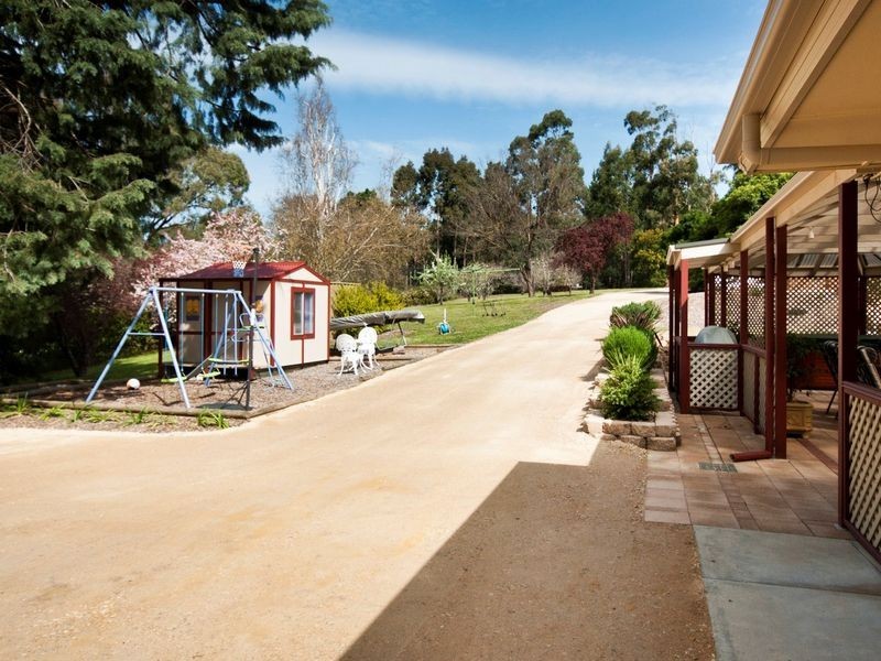 10 Nioka Drive, Ironbank SA 5153