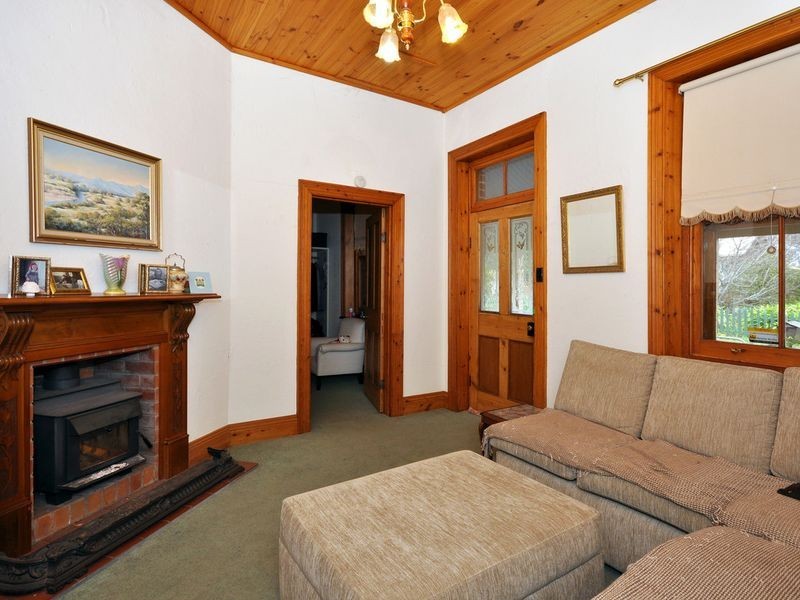 9 Victoria Street, Hahndorf SA 5245