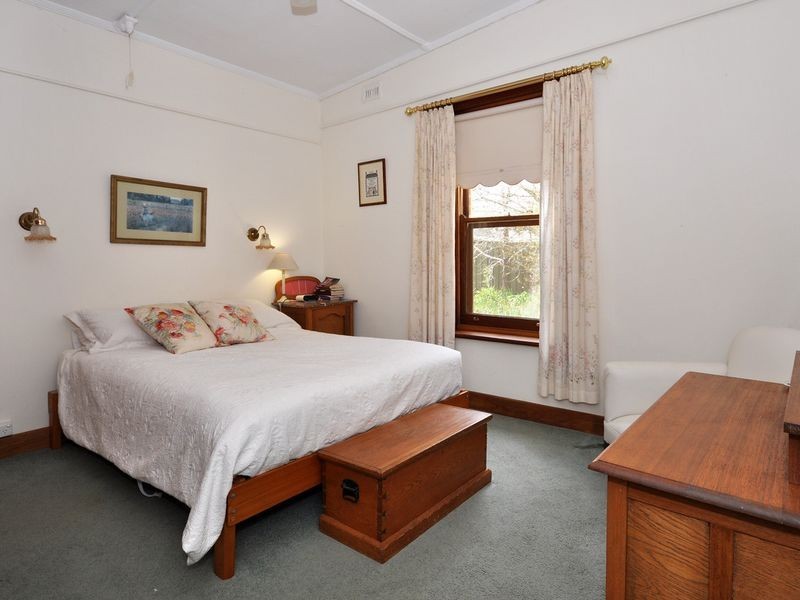 9 Victoria Street, Hahndorf SA 5245