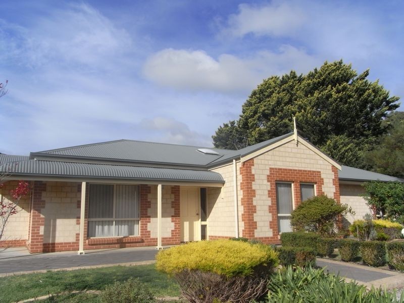 11 Corella Ave, Chandlers Hill SA 5159