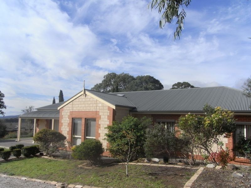 11 Corella Ave, Chandlers Hill SA 5159