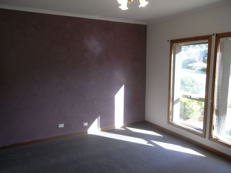 11 Corella Ave, Chandlers Hill SA 5159