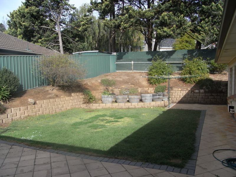 11 Corella Ave, Chandlers Hill SA 5159